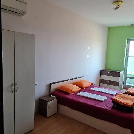Елка Lejlighed Burgas City Eksteriør billede