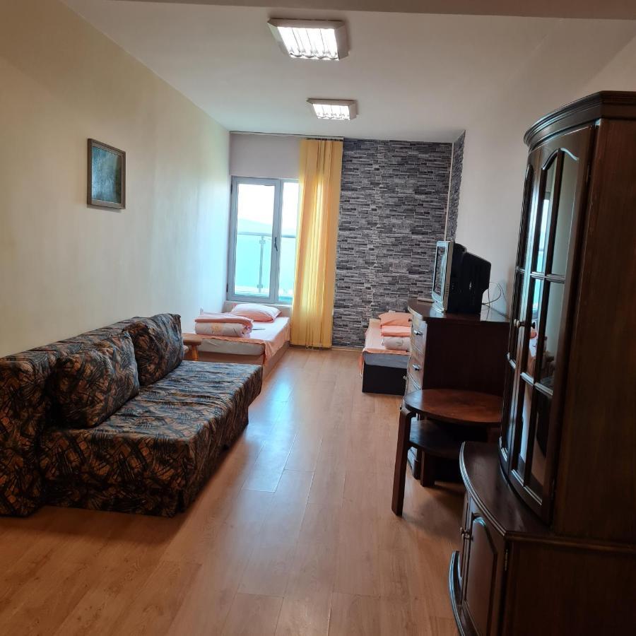 Елка Lejlighed Burgas City Eksteriør billede