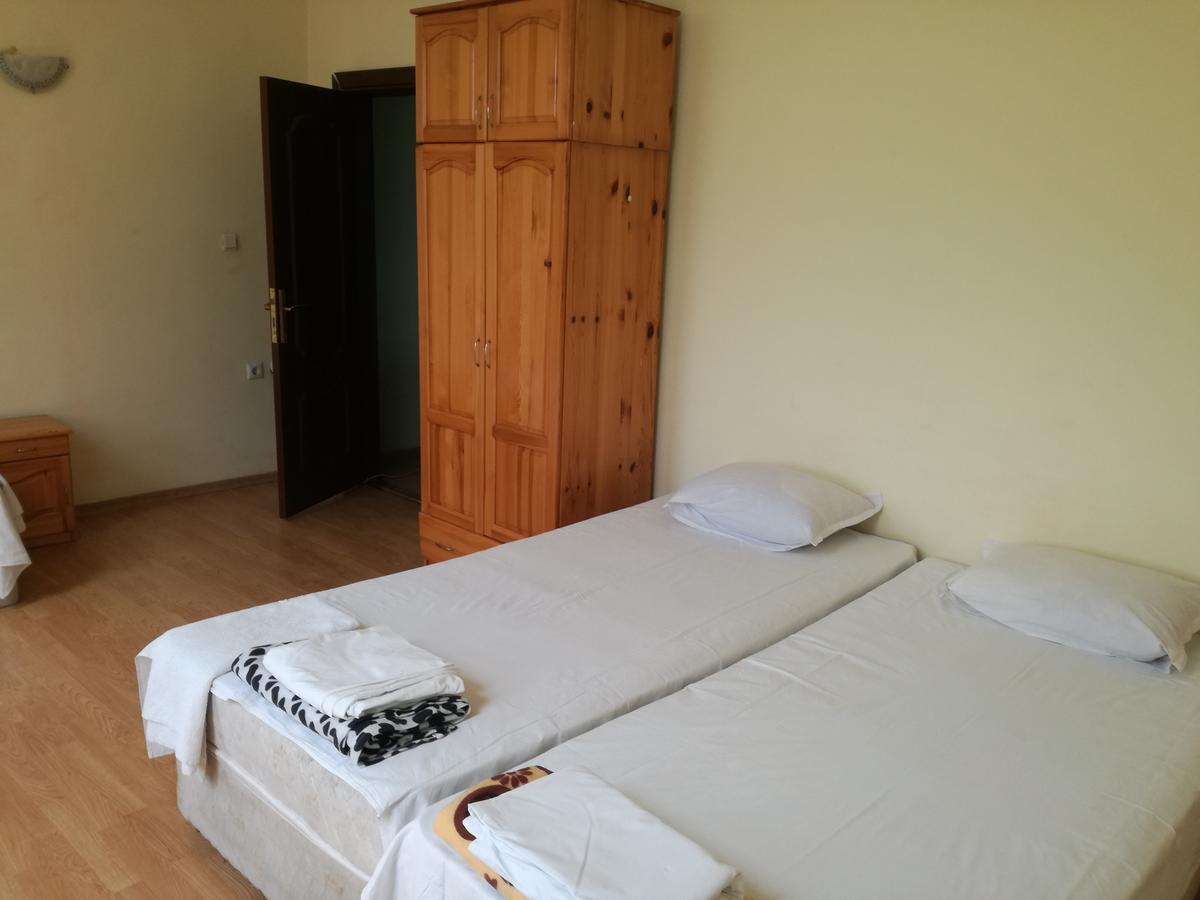 Елка Lejlighed Burgas City Eksteriør billede