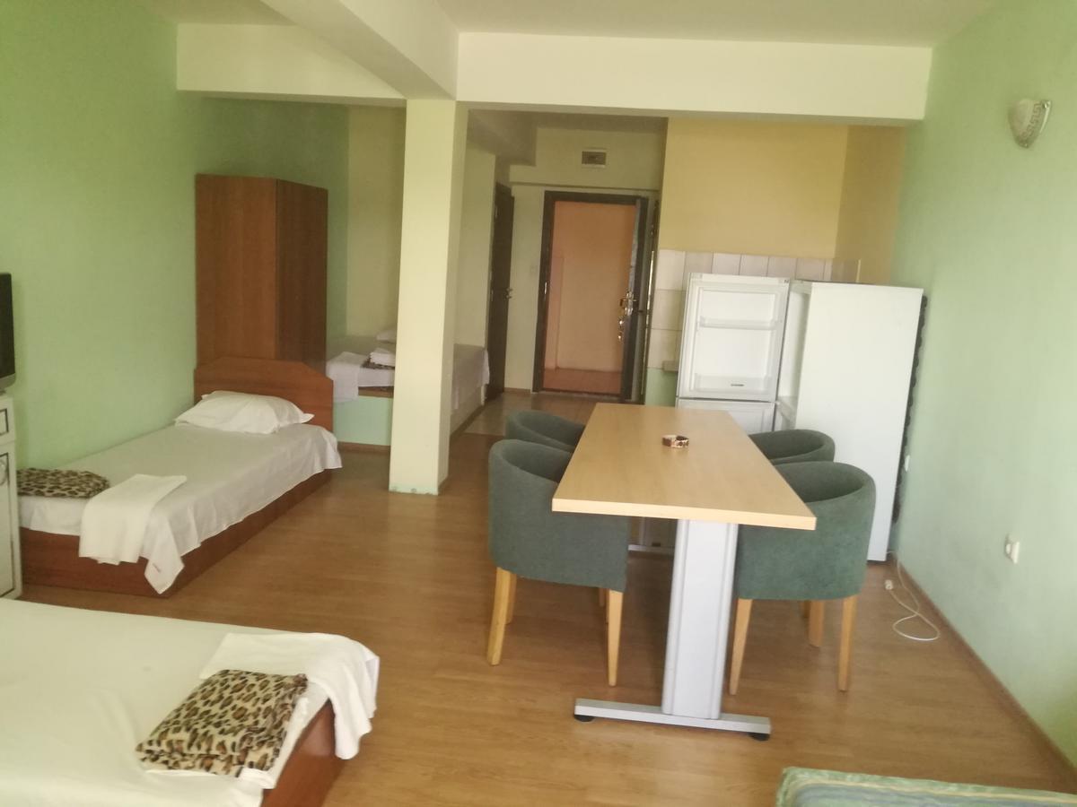 Елка Lejlighed Burgas City Eksteriør billede