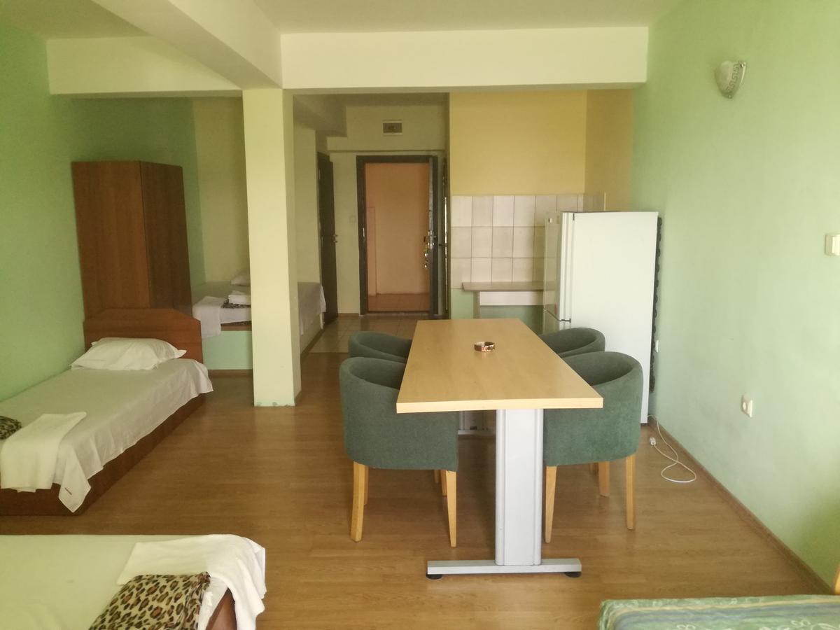 Елка Lejlighed Burgas City Eksteriør billede